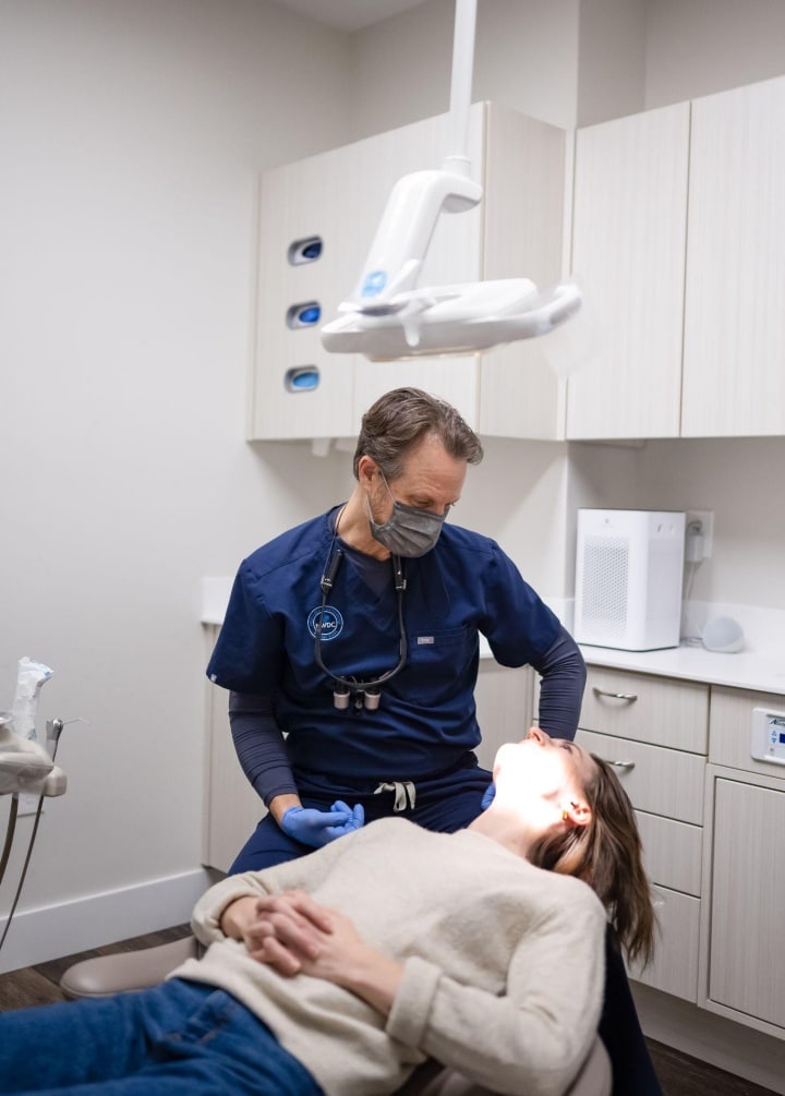 What Constitutes a Dental Emergency? 8 Signs You Need Urgent Dental Care